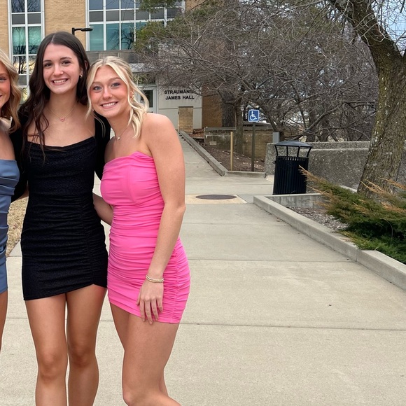 Pink Ruched Dress - Picture 3 of 3